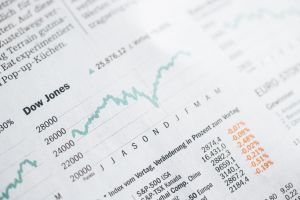 Wall Street a deschis în scădere